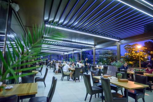Hotel Tomis