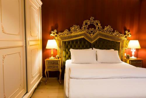 Real King Hotel