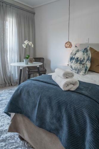 Hostal Royal Albert Suites