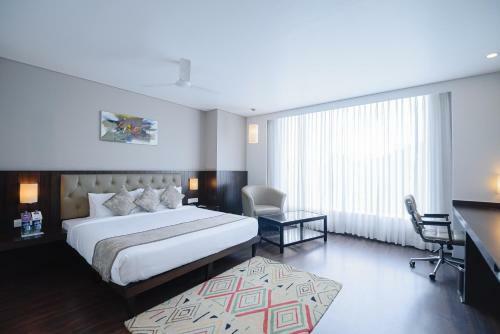 Phlox Hotel Hubli
