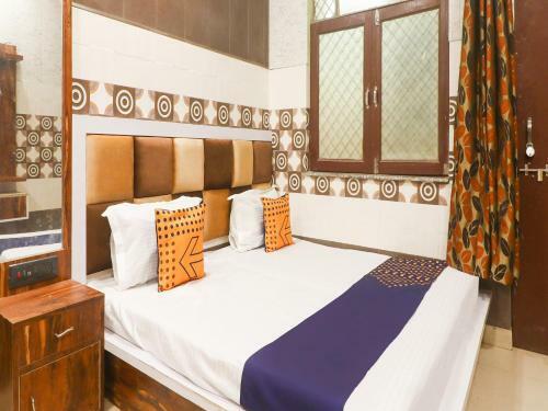 Oyo Flagship 78167 Hotel Royal Castle