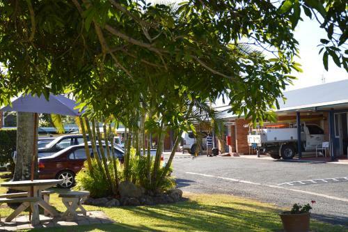 Motel Mackay Apartments The Rover