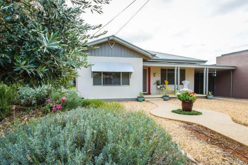 Indulge Homes - 77 Olive