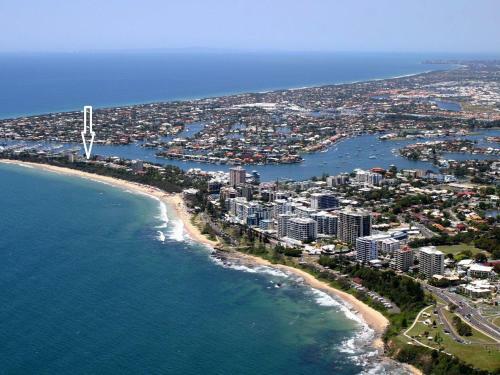 Windmill 3 - Three Bedroom Beachside Apartment On Parkyn Parade!