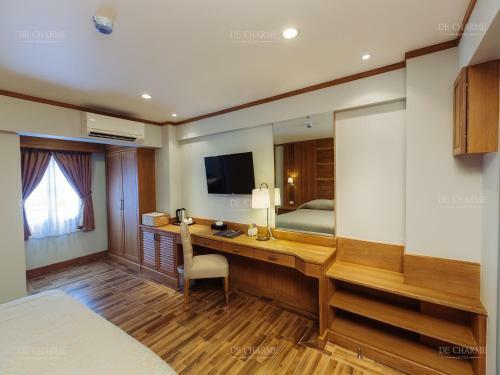 Decharme Hotel-sha Plus