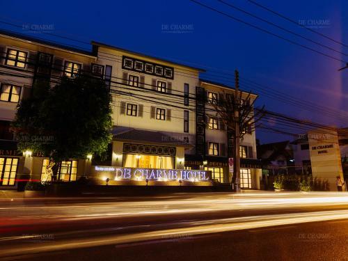 Decharme Hotel-sha Plus