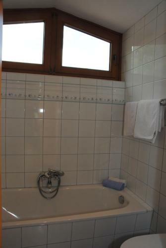 Hostal G�stehaus Rieser