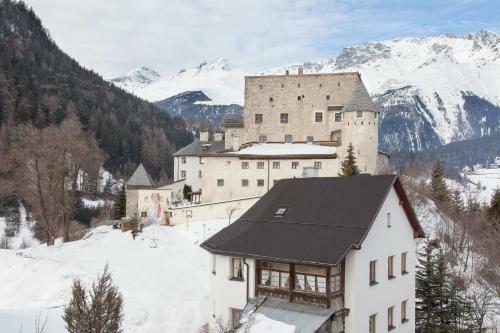 Hotel Neue Burg
