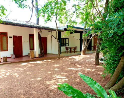 Posada Nugasewana Guest