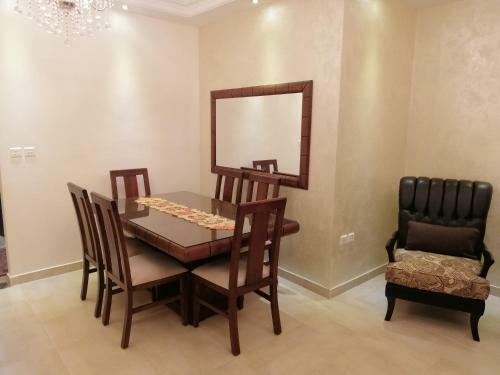 Fully Furnished 2 Bedroom Apartment