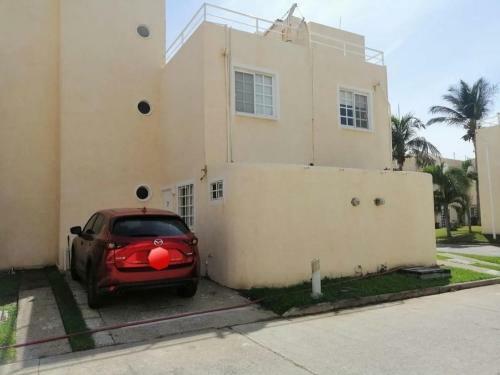 Hermosa Casa En Puente Del Mar