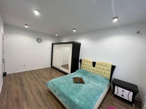 Three-room Apartment Near The Maiden Tower
