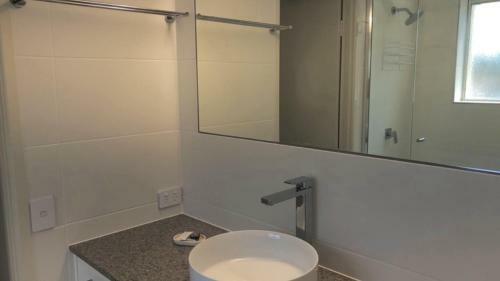 Coastal Apt At Kings Beach, Stunning View