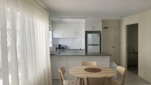Coastal Apt At Kings Beach, Stunning View
