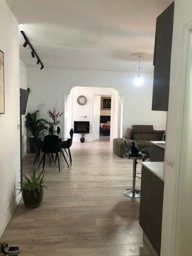 Kodra E Diellit Big Apartment