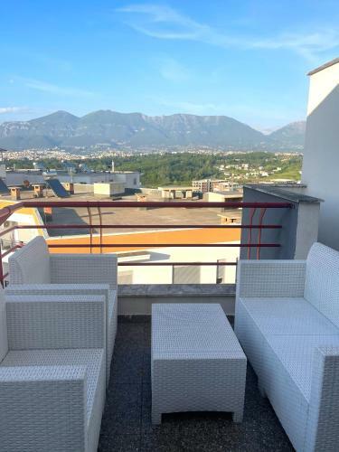 Lake View Apartment