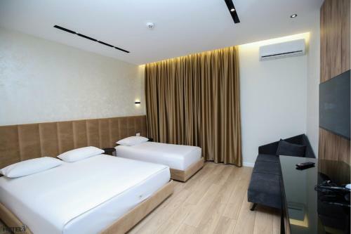 Hotel Three