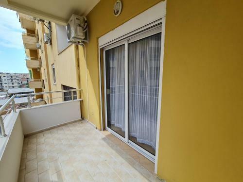 Ina's Studio Apartment Near The Port