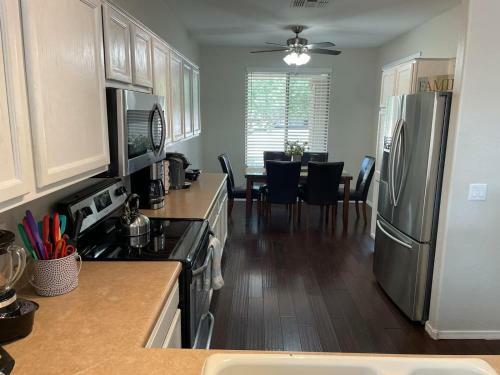 Spacious And Cozy Home Goodyear Az Up To 14 Guests/5/2