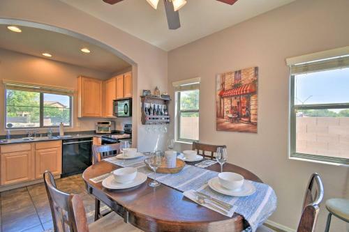 Peaceful Arizona Escape Grill And Pool Access!