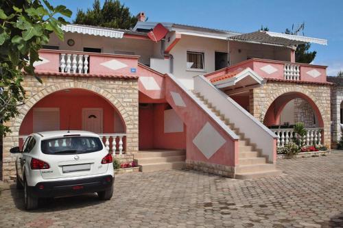 Apartment In Vir With Parking Space