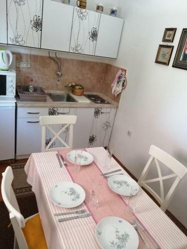 Apartman Mira