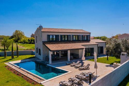 Villa Stellar
