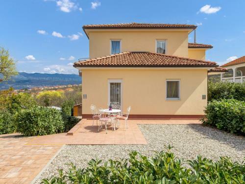 Villa Healthy House