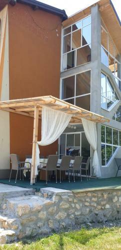 Hostal Vila Octavia