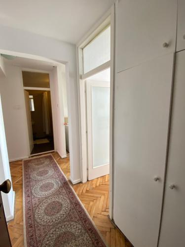 White Apartment 2