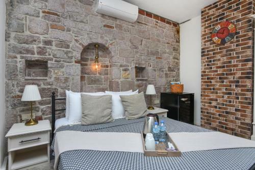 Hostal Lunaria Guest House