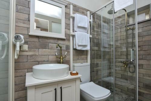 Hostal Lunaria Guest House