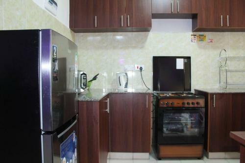 Lovely Emerald Green 3-bedroom Apartment