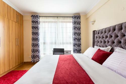 Apartamento Lovely Four Bedroom With A Pool