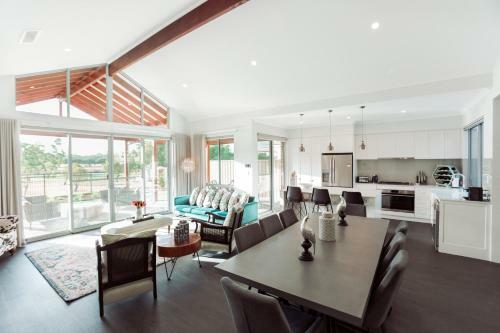 Chic Retreat