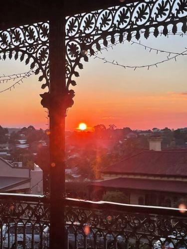 The Mayfair, 4 -bed Rooms Accommodation Daylesford