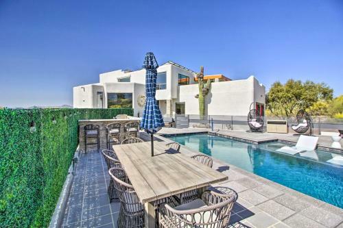 Exquisite House With Pool About 6 Mi To 4th Ave!