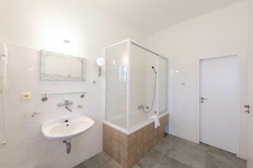 Hostal Penzion U Star� Cesty
