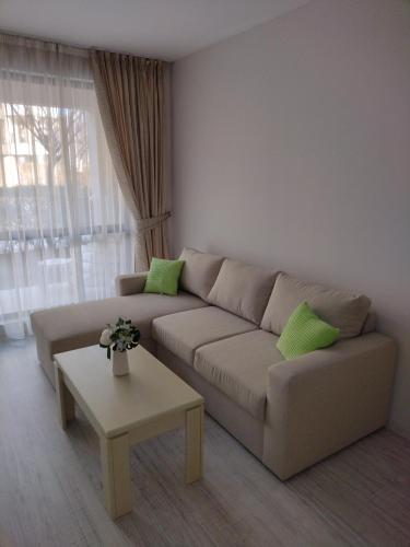 U-dacha Summer Apartments Destination Bulgaria 2000
