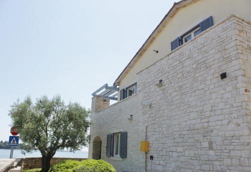 Istrian Villa With Unique Sea View 2