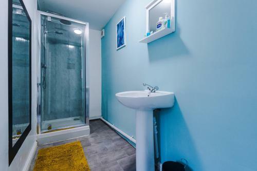 ? 15-30%off For Weekly&monthly Stays ?5 Bed House?