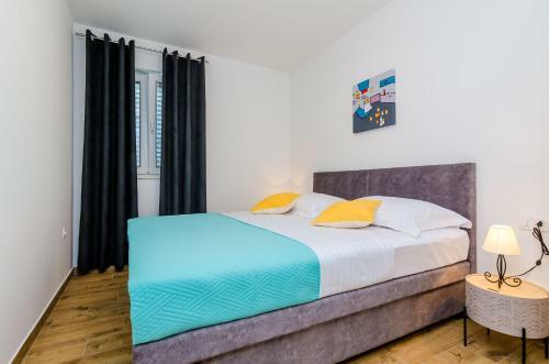 Apartment Festina Lente