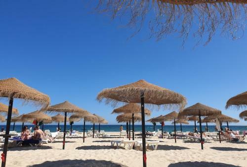 Retur Algarve Beach House