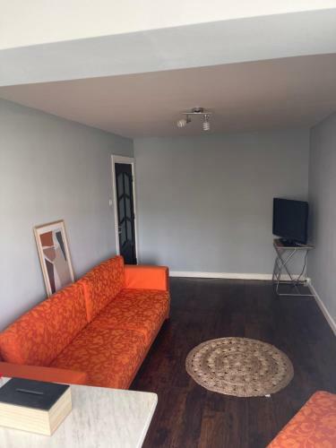 Quiet And Friendly Place - 1 Bedroom Apartament