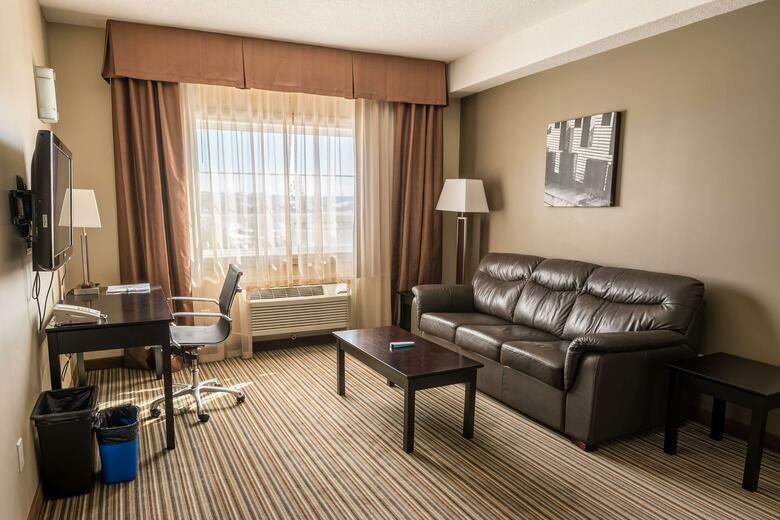 Best Western Plus Peace River Hotel & Suites