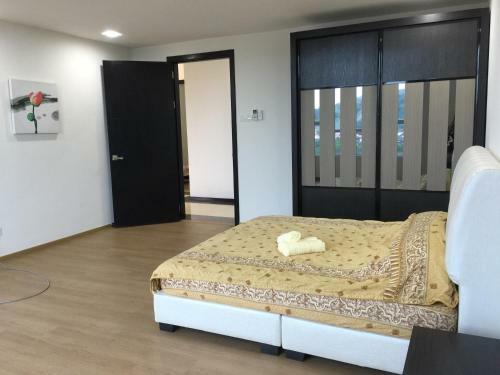 Apartamento 2775 Sqf Sunset Luxury Condo