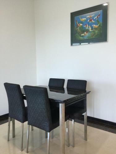 Apartamento 2775 Sqf Sunset Luxury Condo