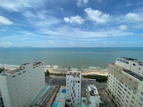 Apartamento 1 Ph�t ?i B? - Chung C? S�t Bi?n