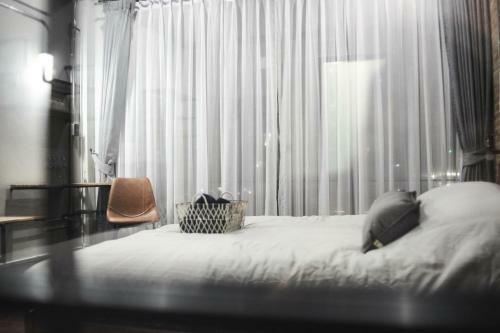 Signature Coffee & Bed