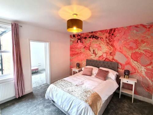 Beautiful & Vibrant City Centre House
